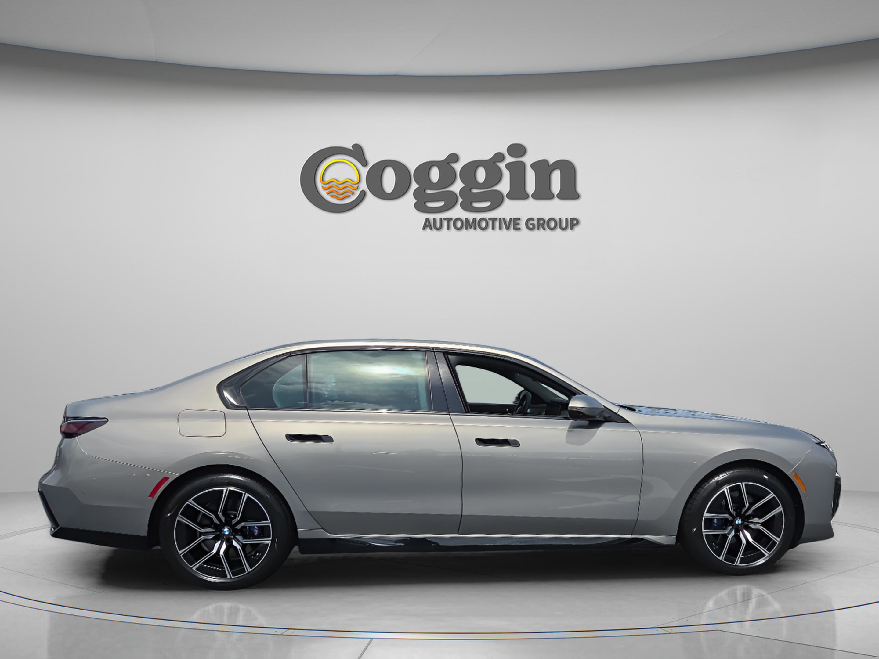 Certified 2023 BMW 740i RWD image 6