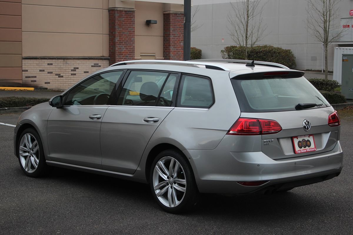 Used 2016 Volkswagen Golf SEL w/ Lighting Package (SEL) image 3