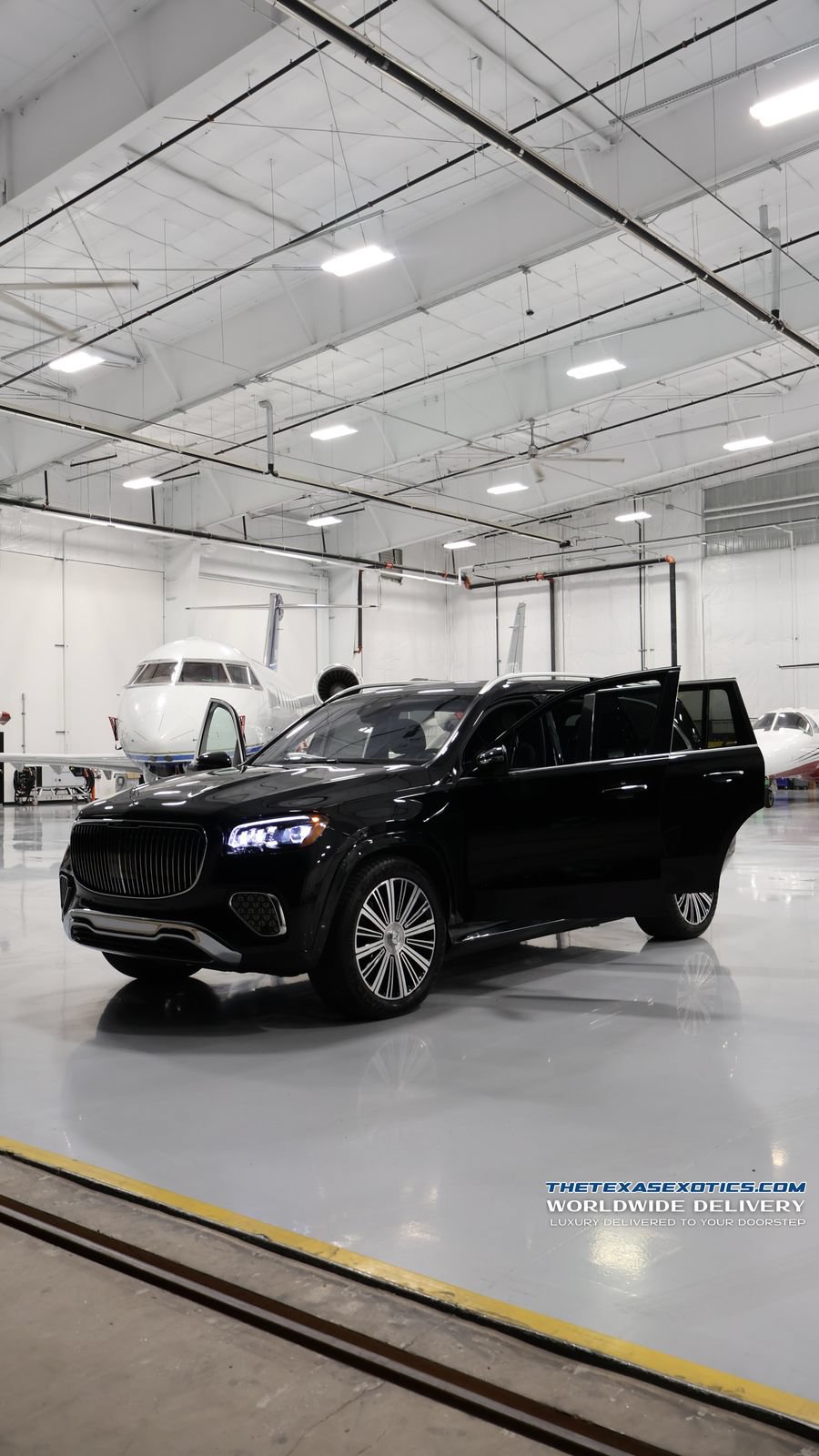 Used 2025 Mercedes-Benz Maybach GLS 600 4MATIC image 1