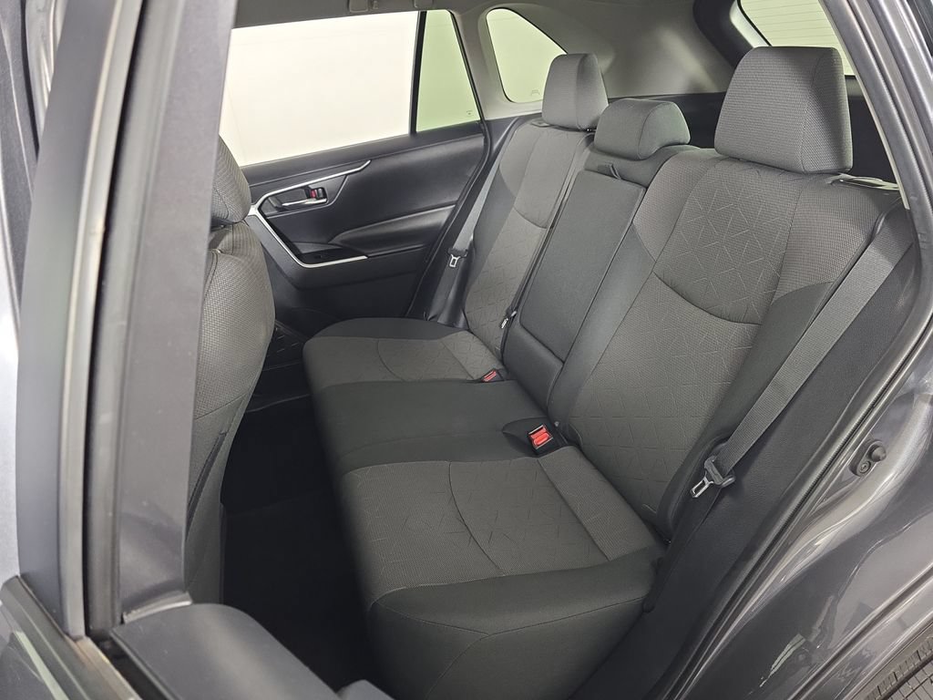 Used 2024 Toyota RAV4 XLE AWD/4WD image 25