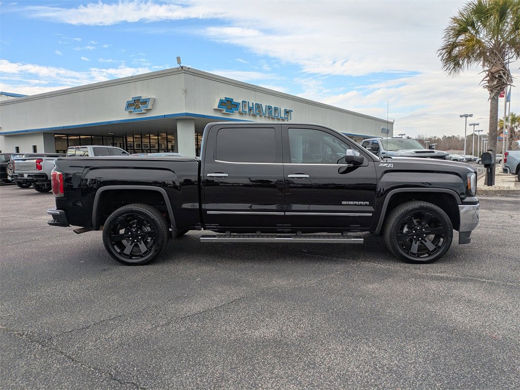 Used 2018 GMC Sierra 1500 SLT image 3