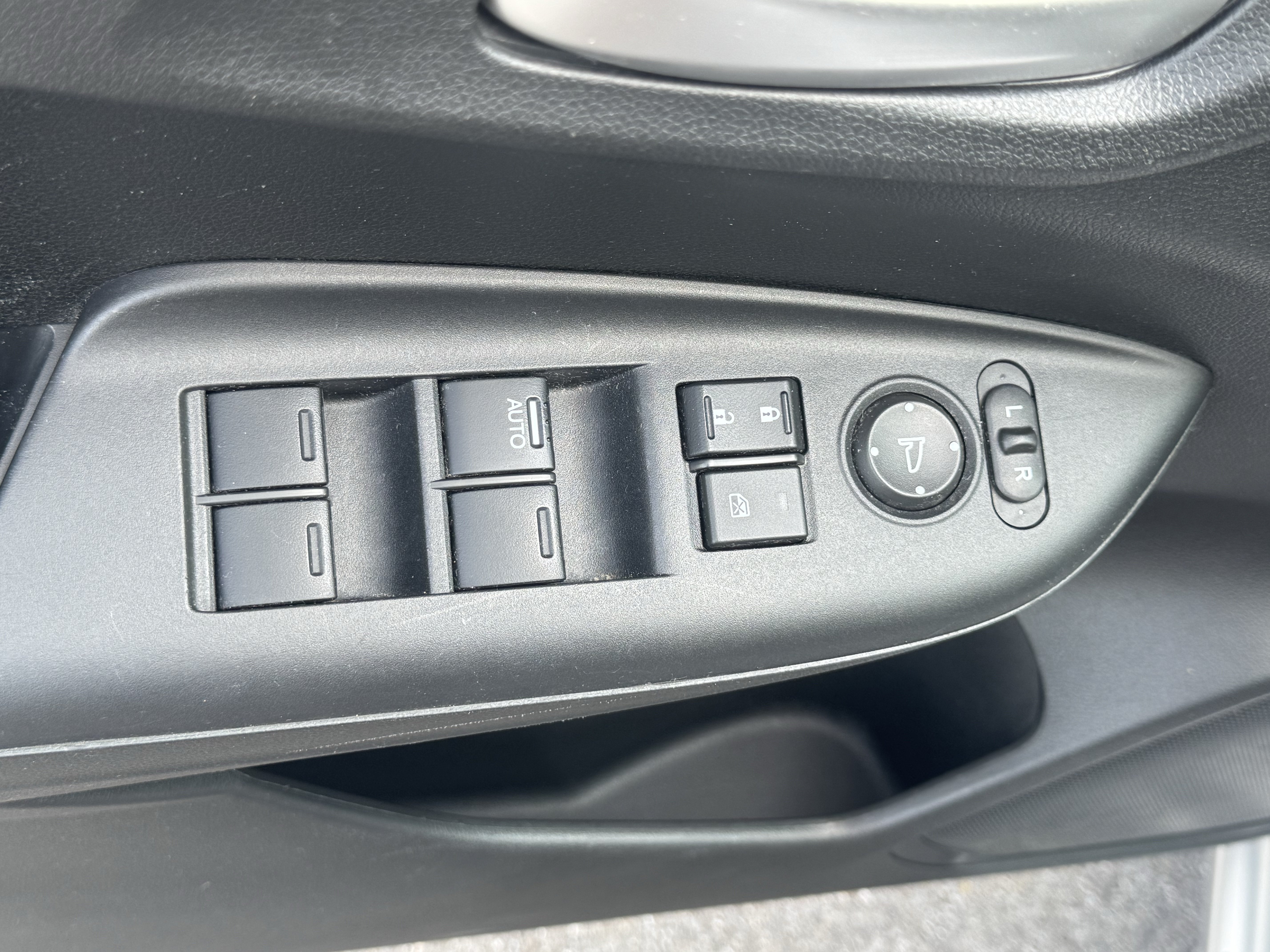 Used 2016 Honda Fit EX image 16