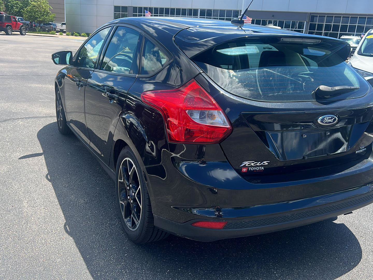Used 2014 Ford Focus SE w/ Equipment Group 201A FWD image 7