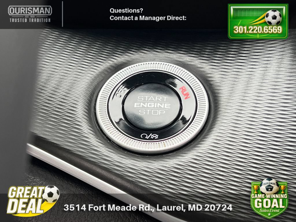 Used 2025 Jeep Grand Cherokee Altitude AWD/4WD image 25