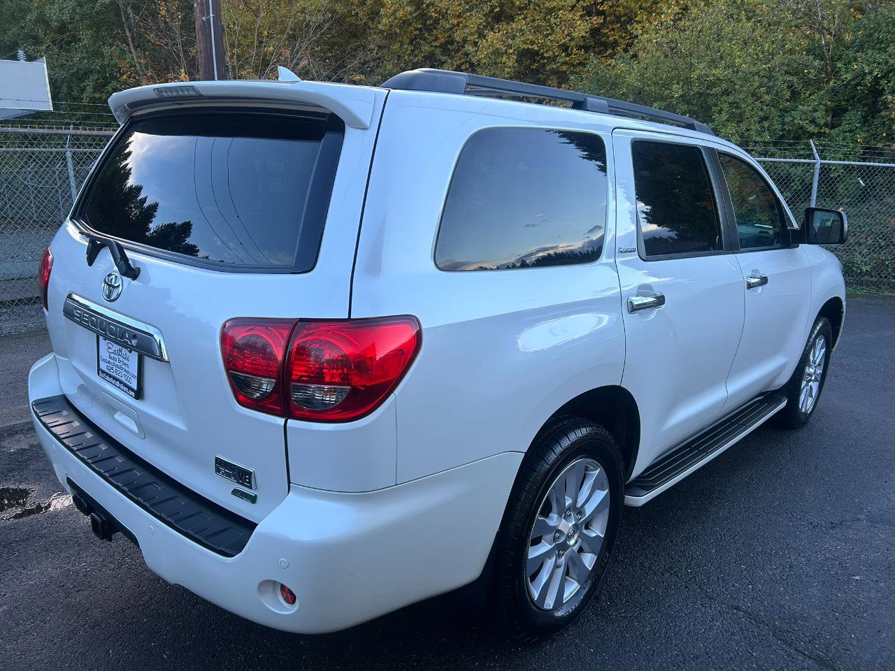 Used 2016 Toyota Sequoia Platinum image 5