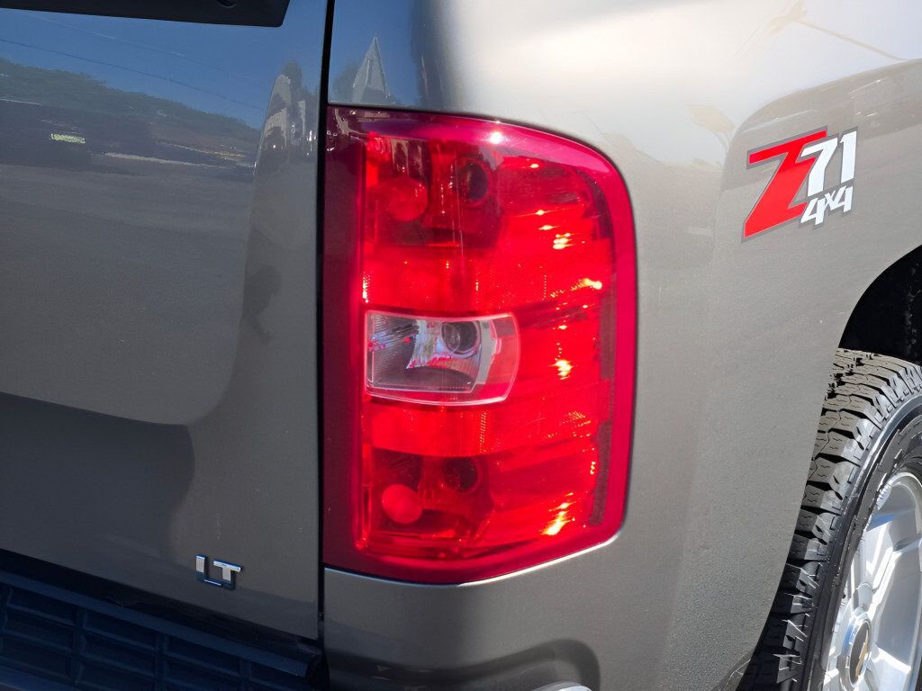 Used 2013 Chevrolet Silverado 1500 LT w/ All-Star Edition AWD/4WD image 14