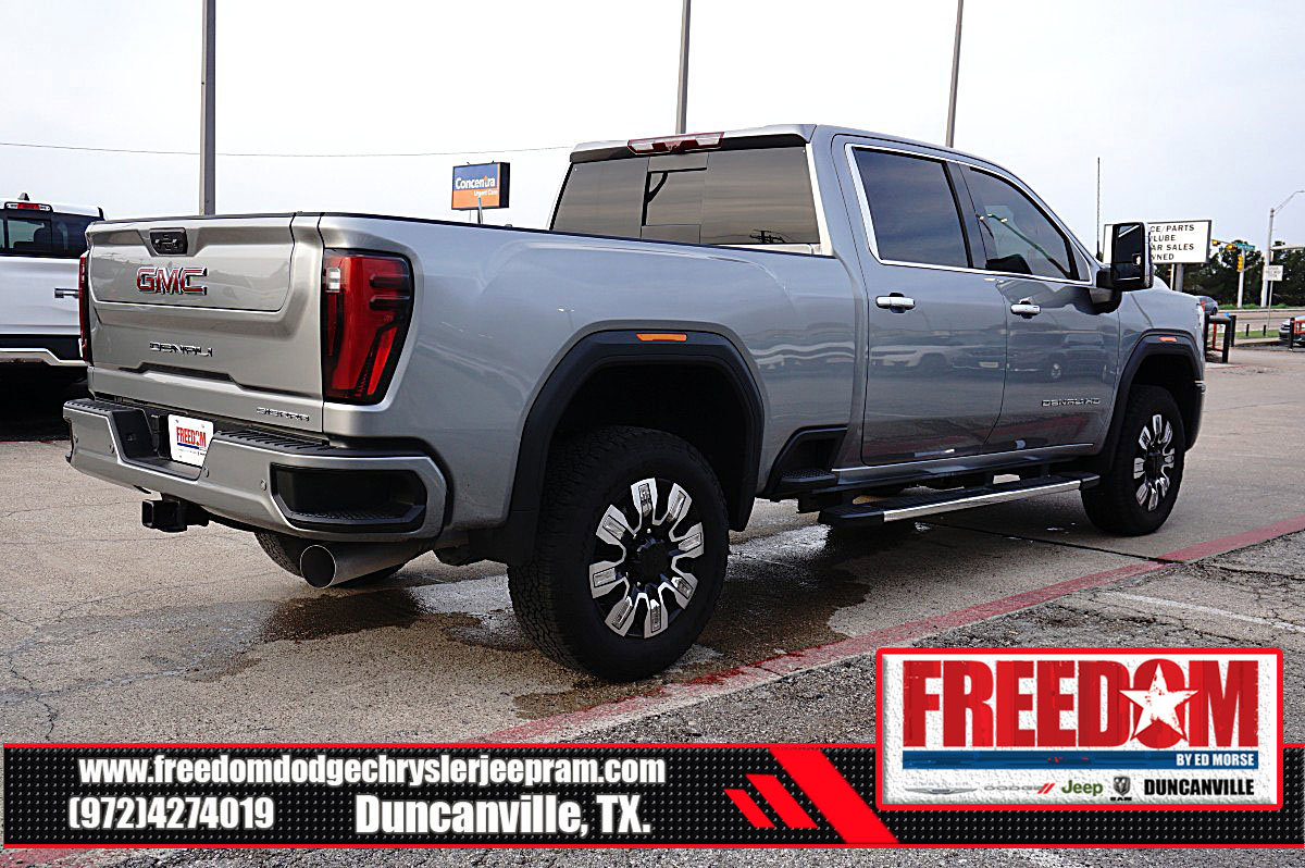 Used 2025 GMC Sierra 2500 Denali w/ Denali Reserve Package image 5
