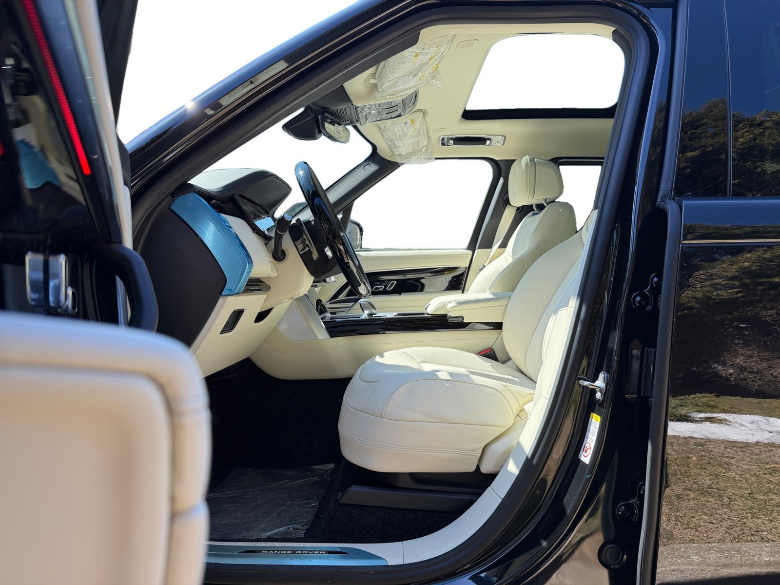 New 2026 Land Rover Range Rover SE AWD/4WD image 10