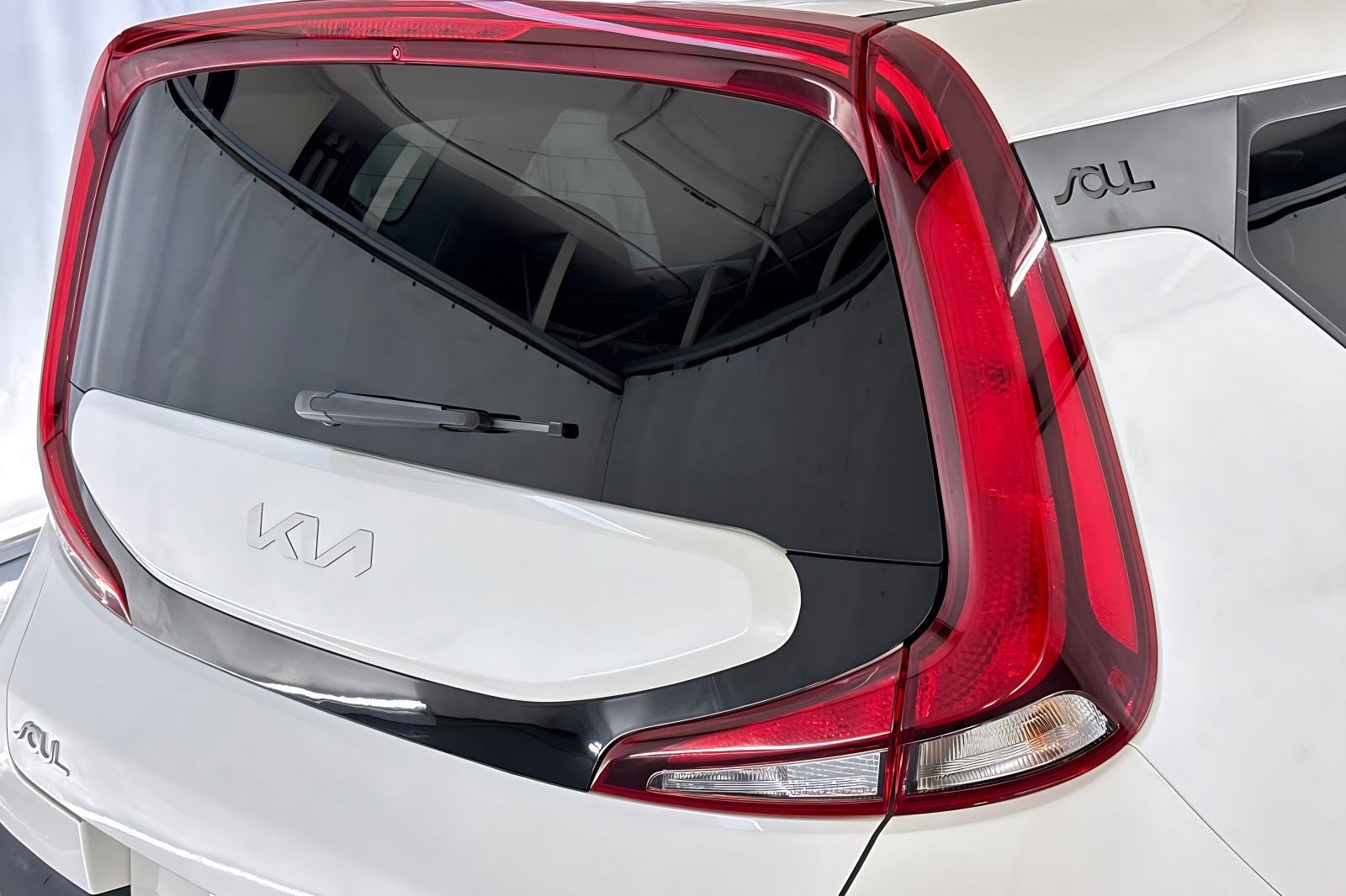 Used 2022 Kia Soul LX w/ Technology Package image 13