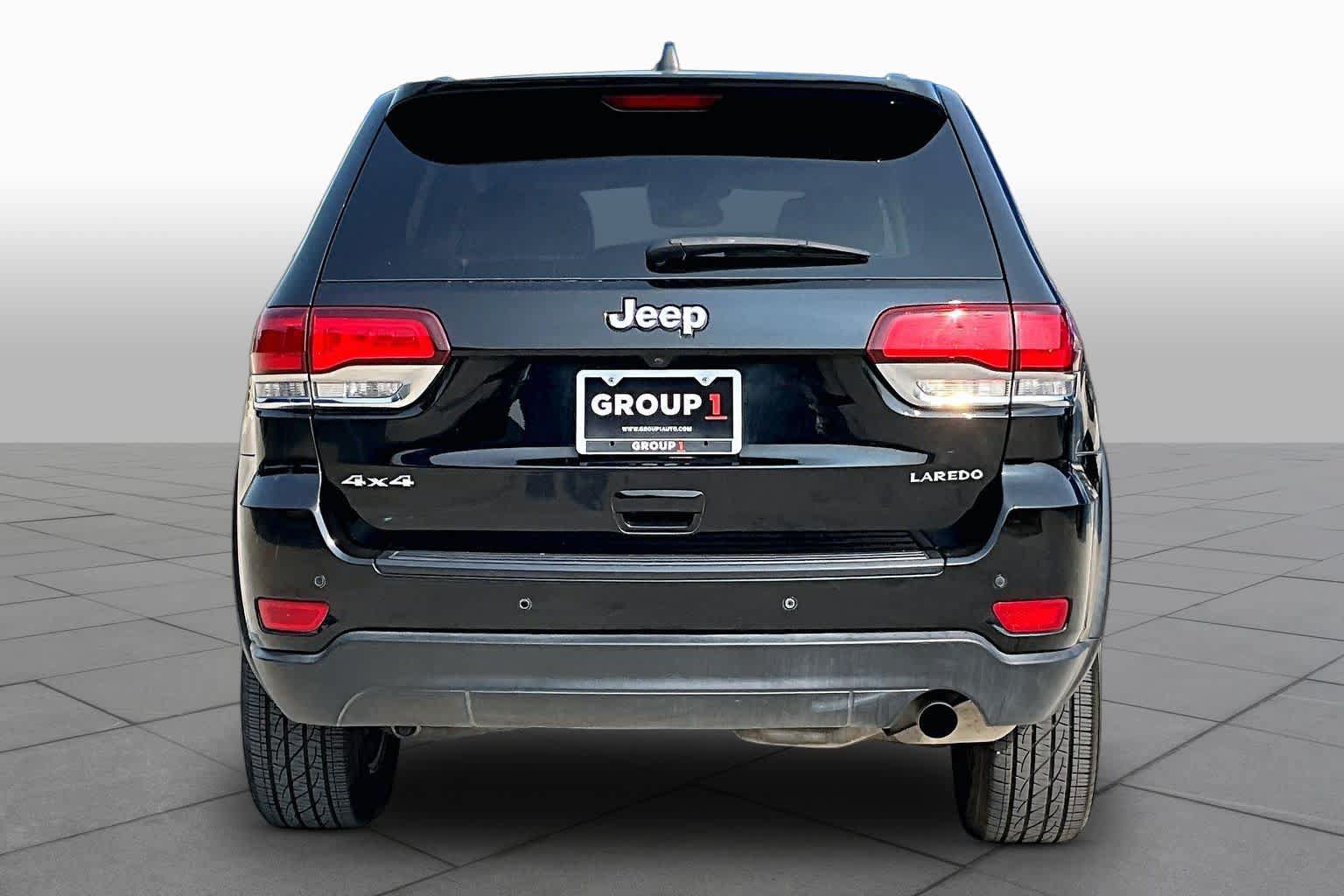 Used 2022 Jeep Grand Cherokee Laredo E w/ Security & Convenience Group AWD/4WD image 5