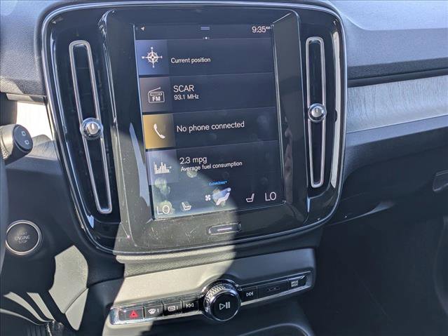 Used 2019 Volvo XC40 T4 Inscription image 15