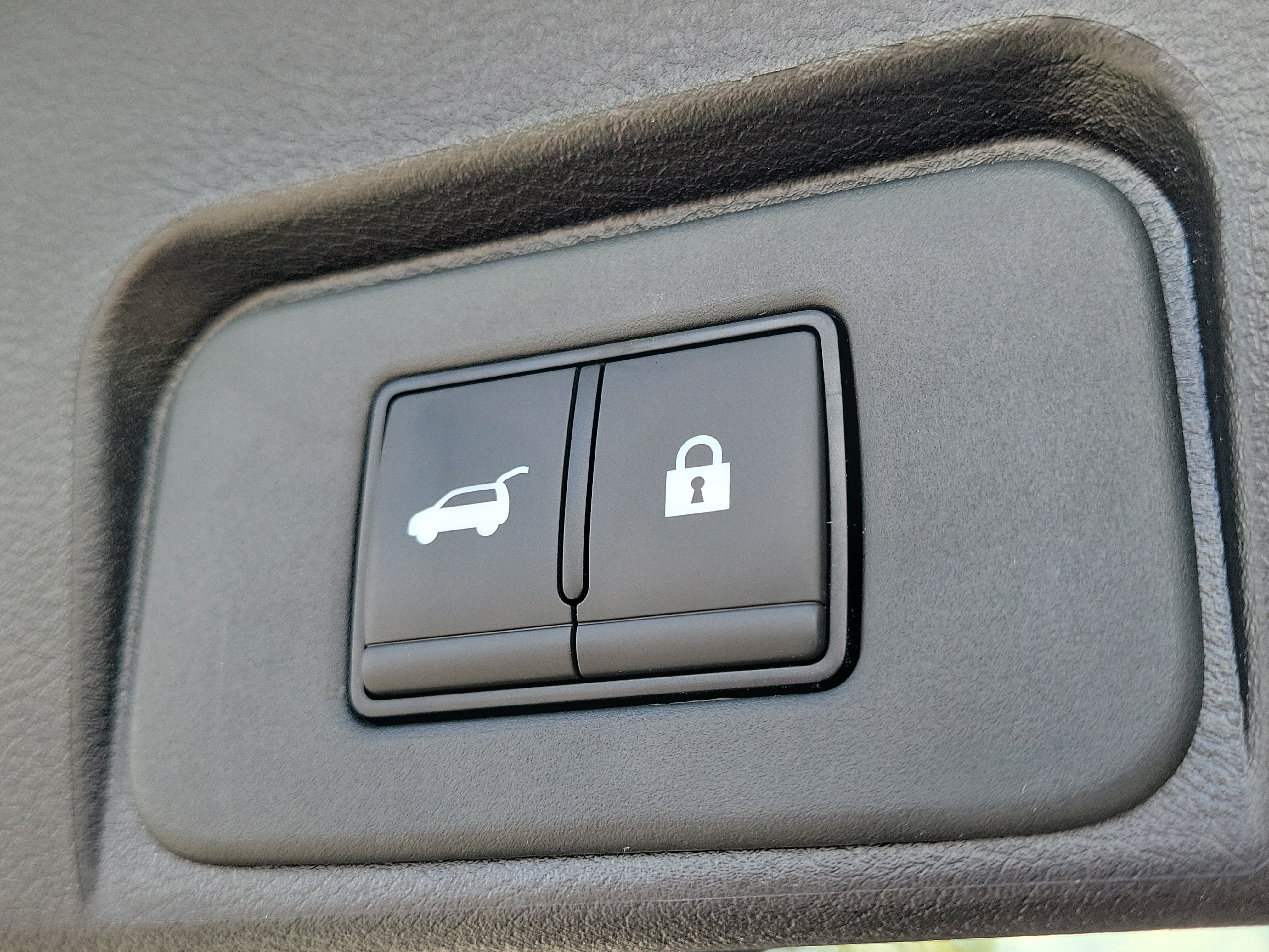 Certified 2026 Nissan Rogue SV w/ Rock Creek Premium Package AWD/4WD image 8