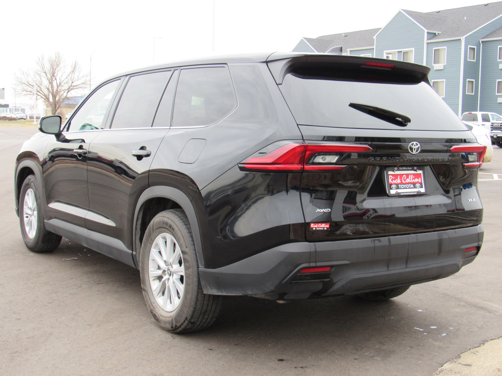 Used 2025 Toyota Grand Highlander XLE image 8