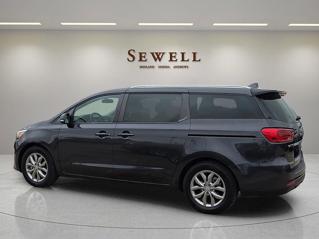 Used 2021 Kia Sedona EX FWD image 2