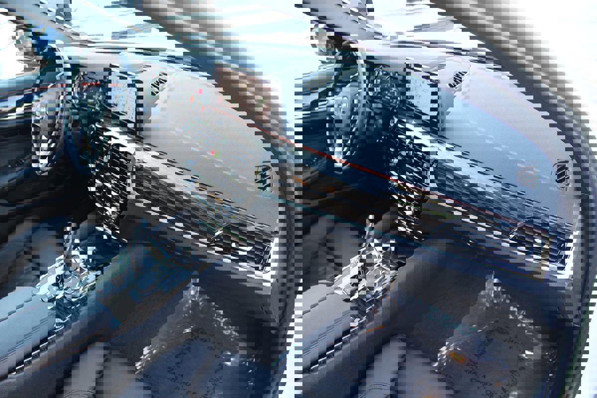 Used 2019 BMW 530i xDrive image 22