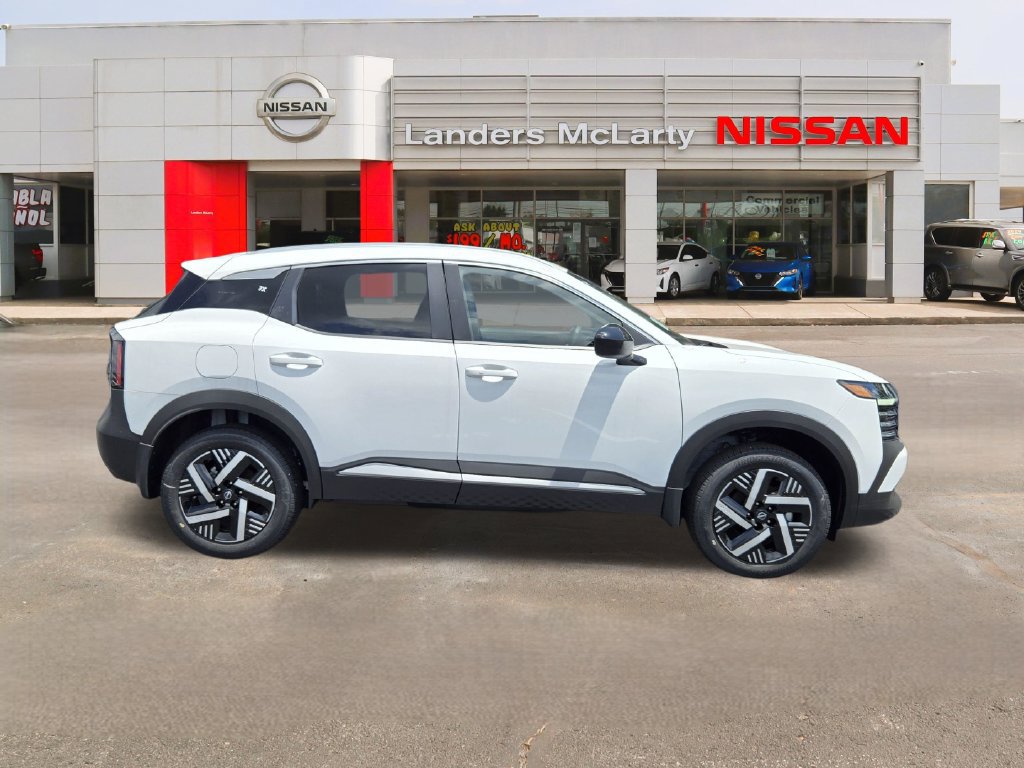 New 2026 Nissan Kicks SV w/ SV Premium Package FWD image 2