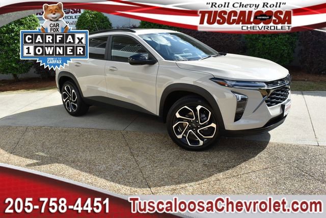 Used 2026 Chevrolet Trax RS w/ Sunroof Package image 1