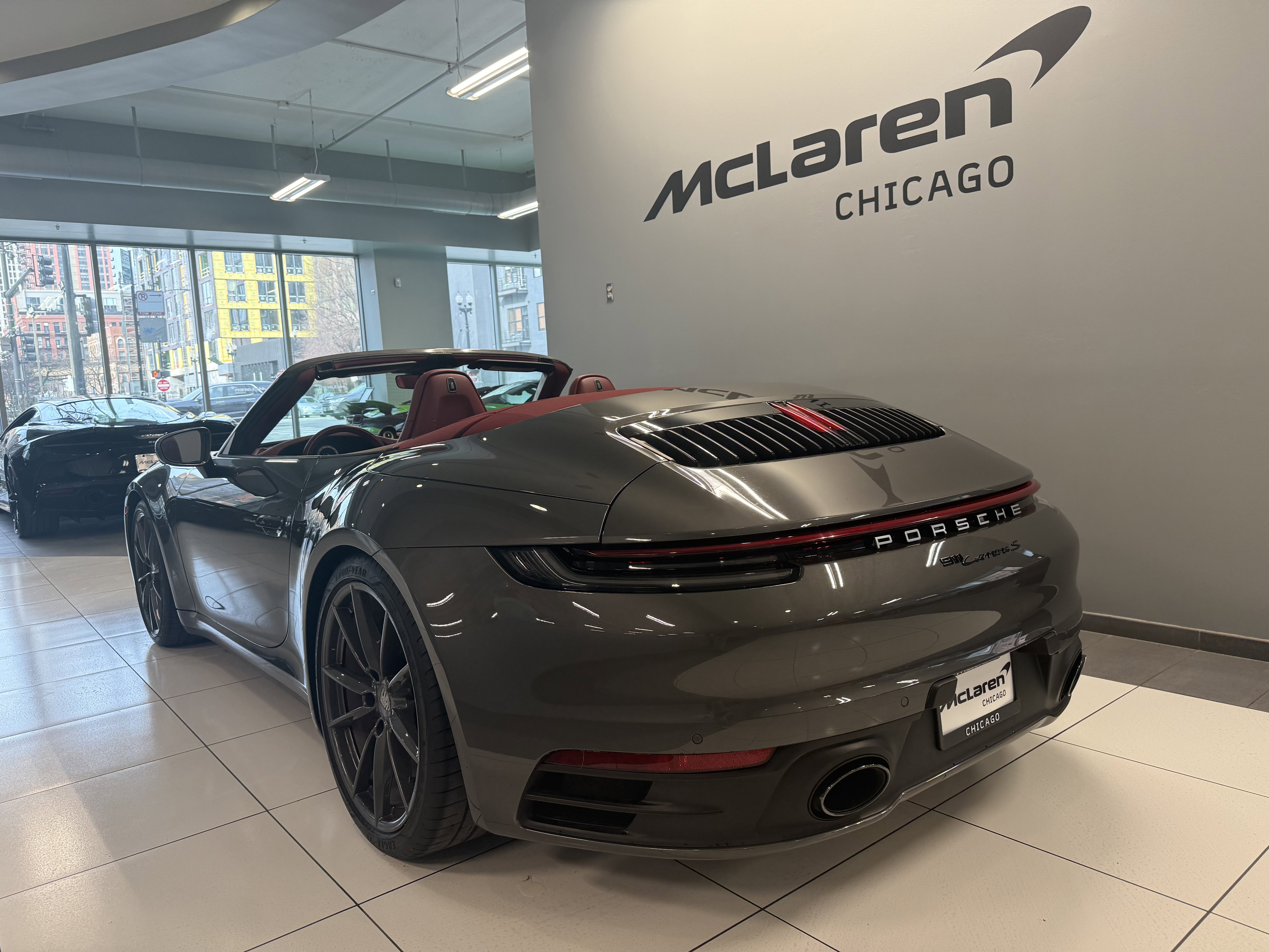 Used 2021 Porsche 911 image 8