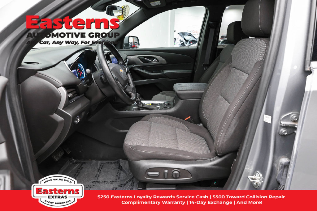 Used 2023 Chevrolet Traverse LT AWD/4WD image 15