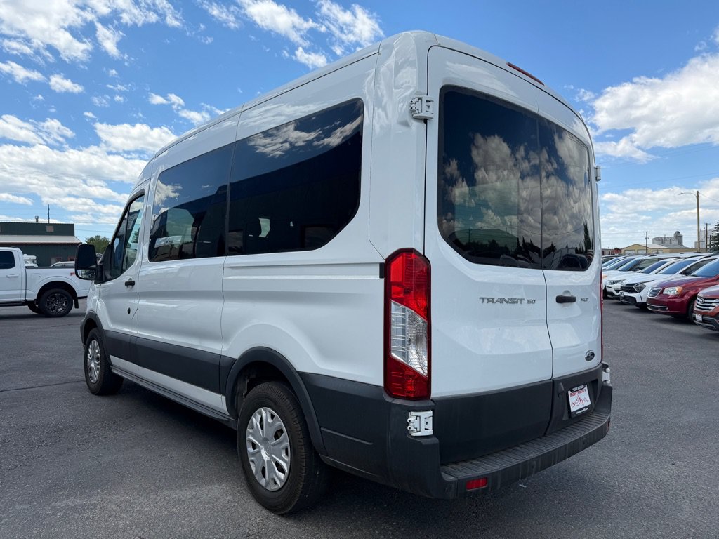 Used 2017 Ford Transit 150 XLT RWD image 3