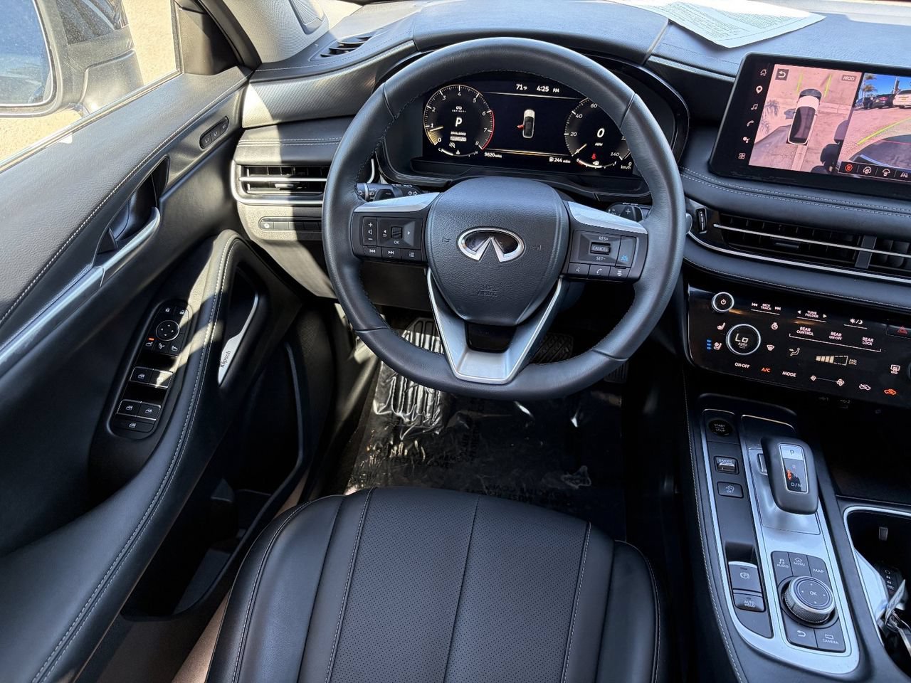 Certified 2026 INFINITI QX60 Luxe w/ Cargo Package FWD image 16