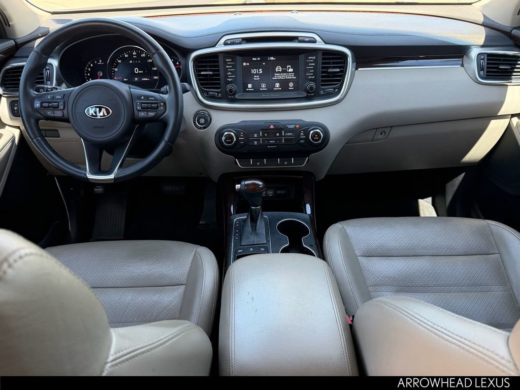 Used 2017 Kia Sorento EX image 16