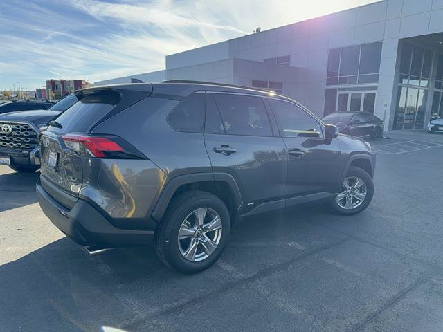 Used 2025 Toyota RAV4 XLE w/ Convenience Package AWD/4WD image 4