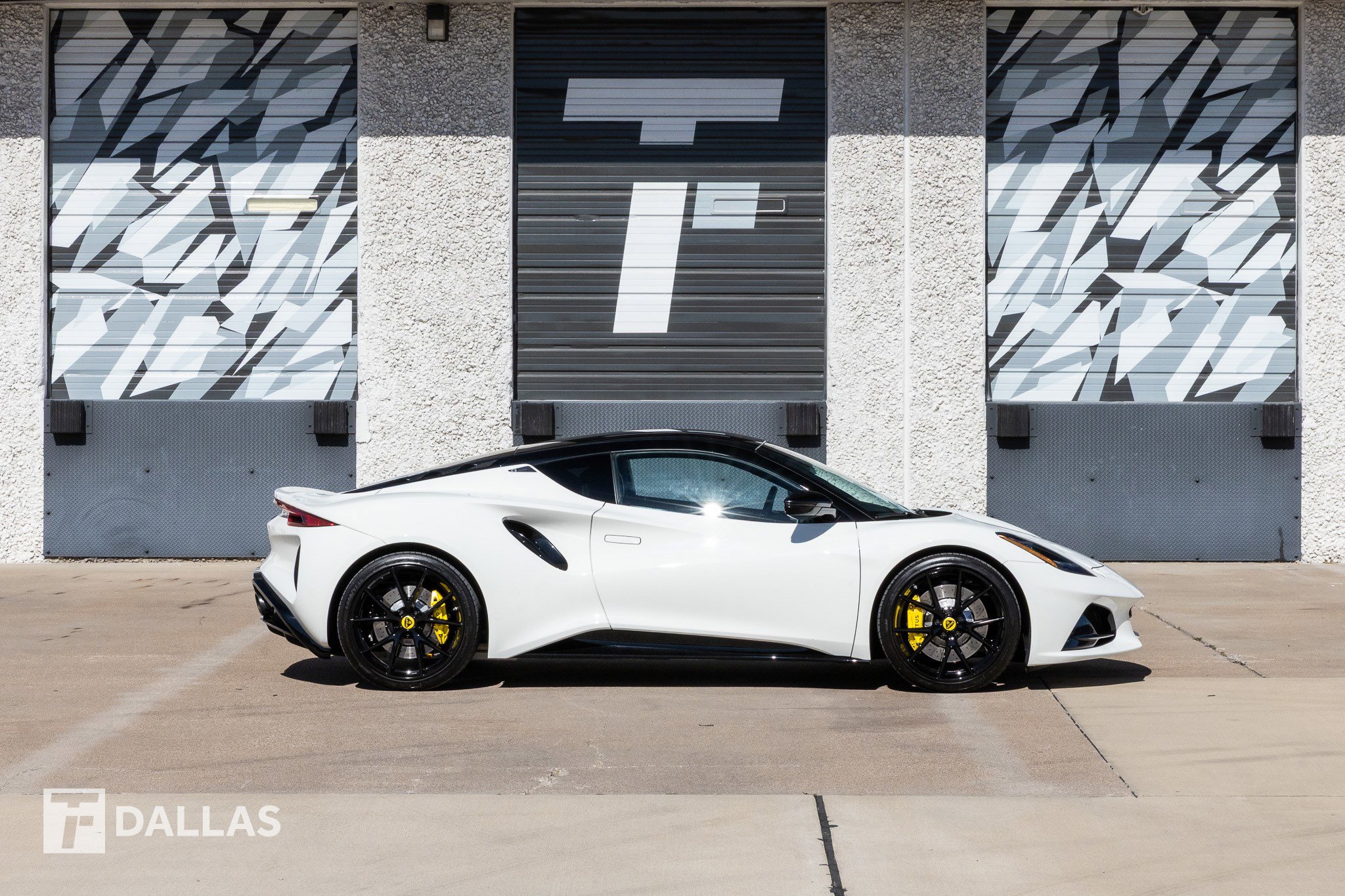 Used 2024 Lotus Emira First Edition image 19