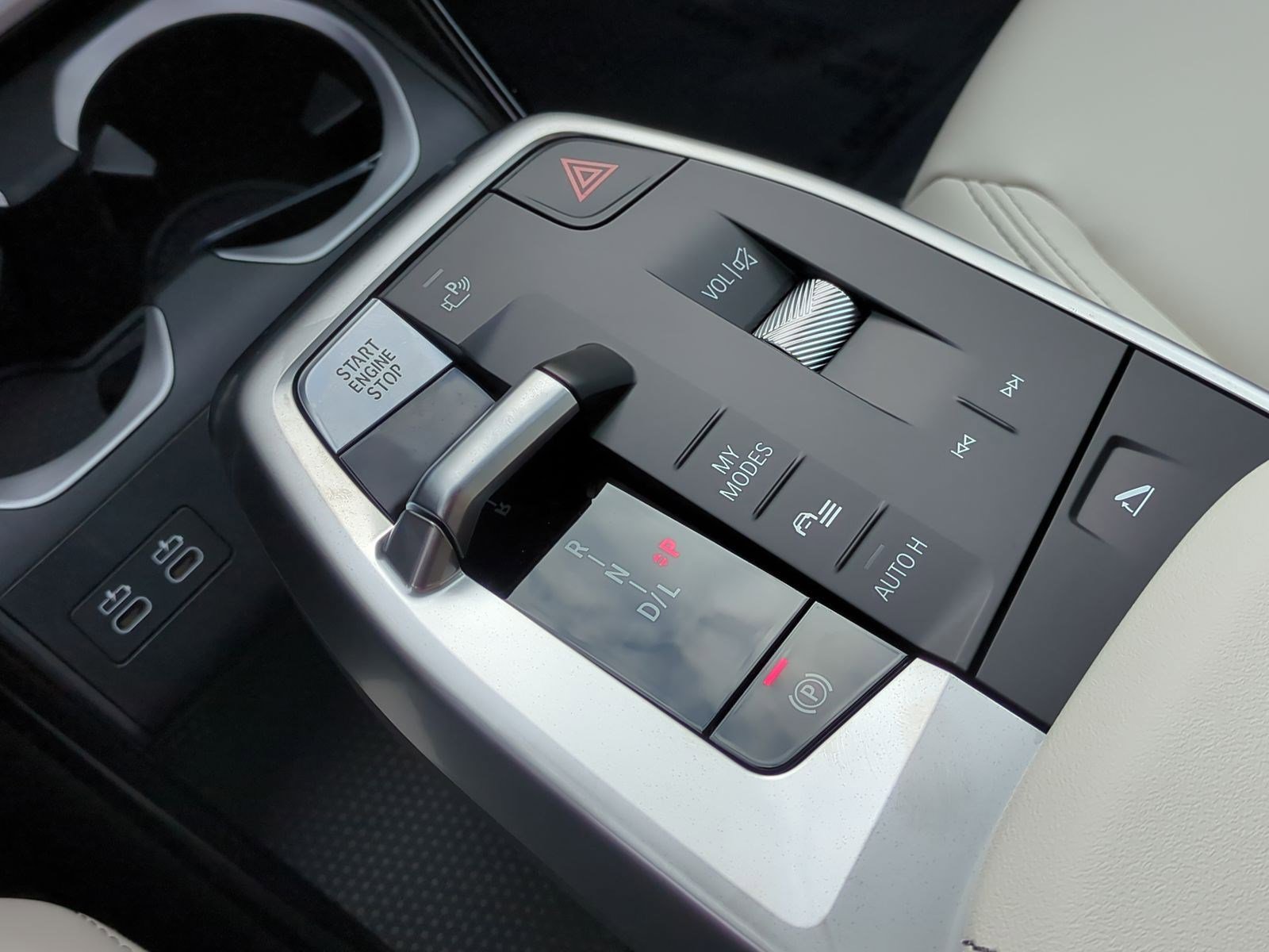 Certified 2026 BMW X1 xDrive28i w/ Technology Package image 24