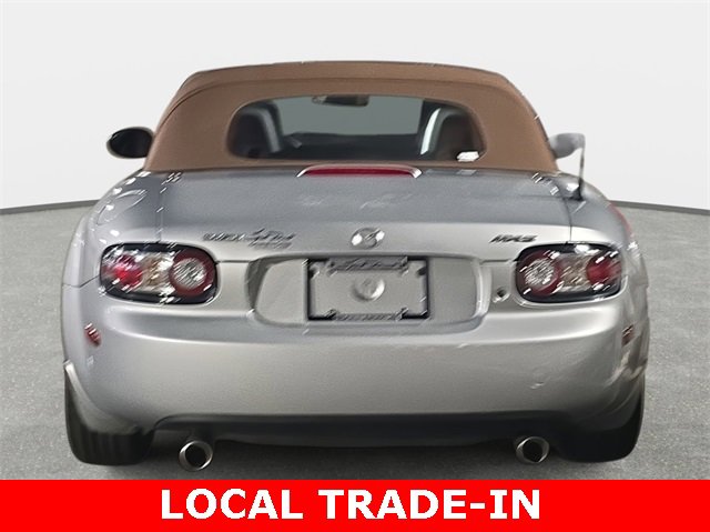 Used 2006 MAZDA MX-5 Miata Grand Touring w/ Premium Pkg image 6