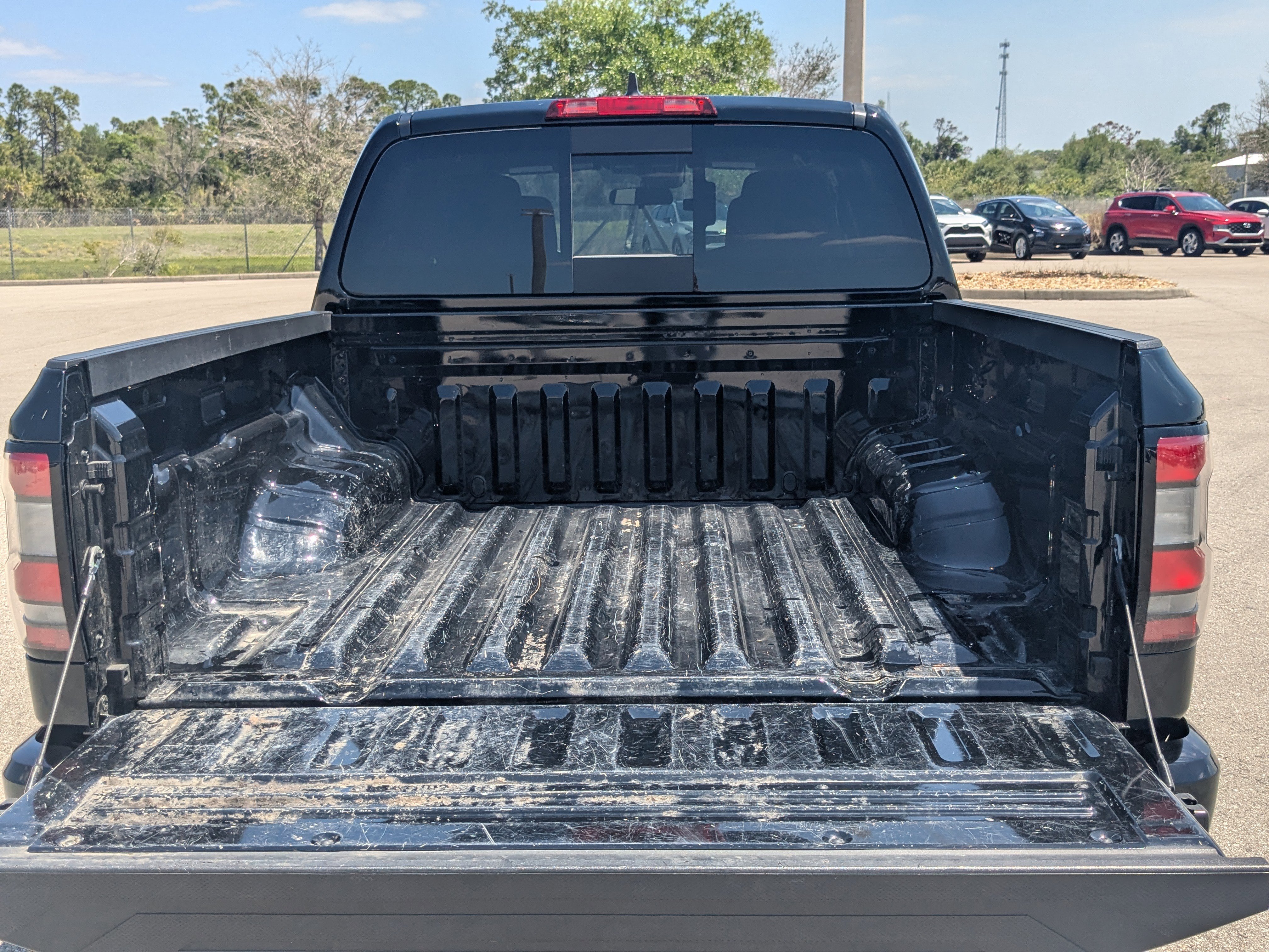 Used 2024 Nissan Frontier PRO-4X w/ Off-Road Protection Package image 16
