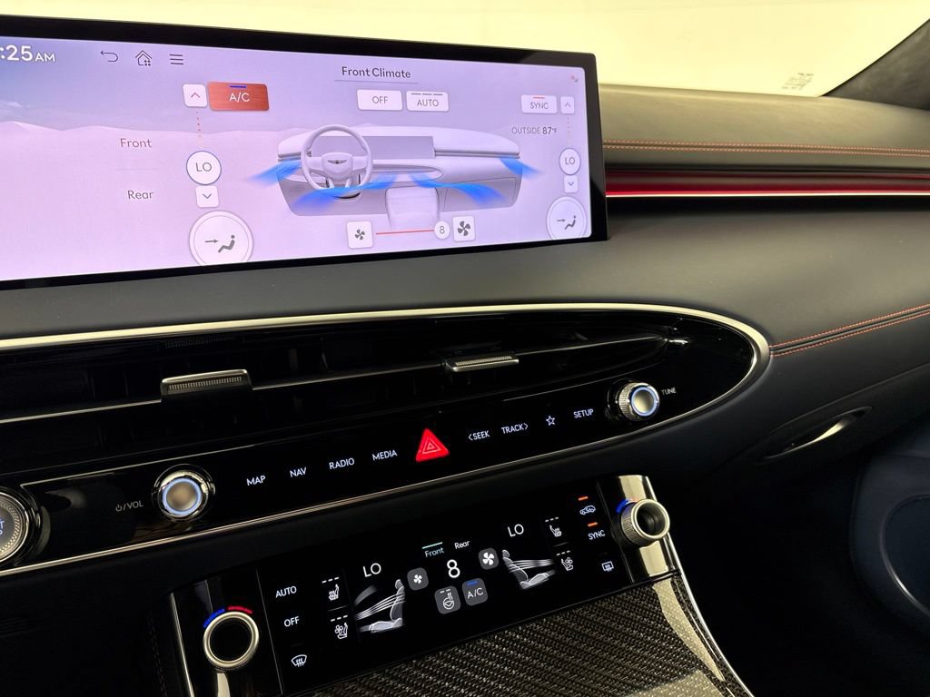New 2027 Genesis GV70 3.5T Prestige AWD/4WD image 32