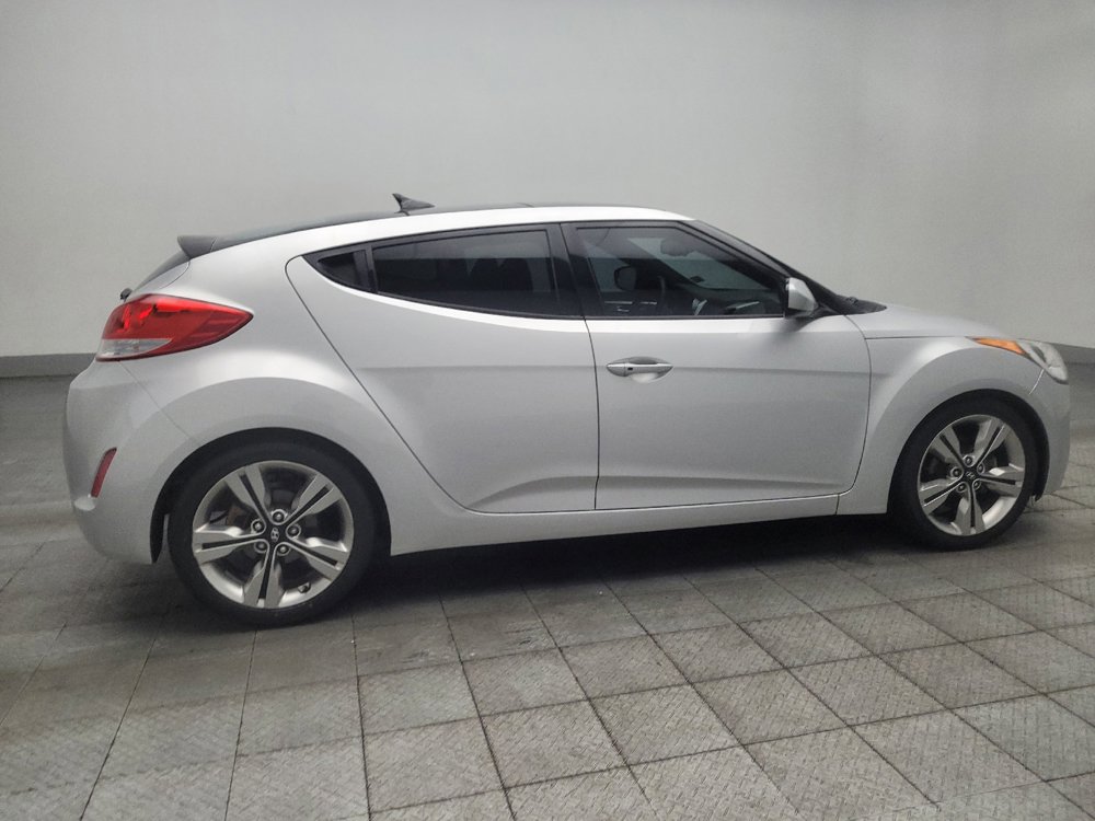 Used 2017 Hyundai Veloster Value Edition FWD image 10