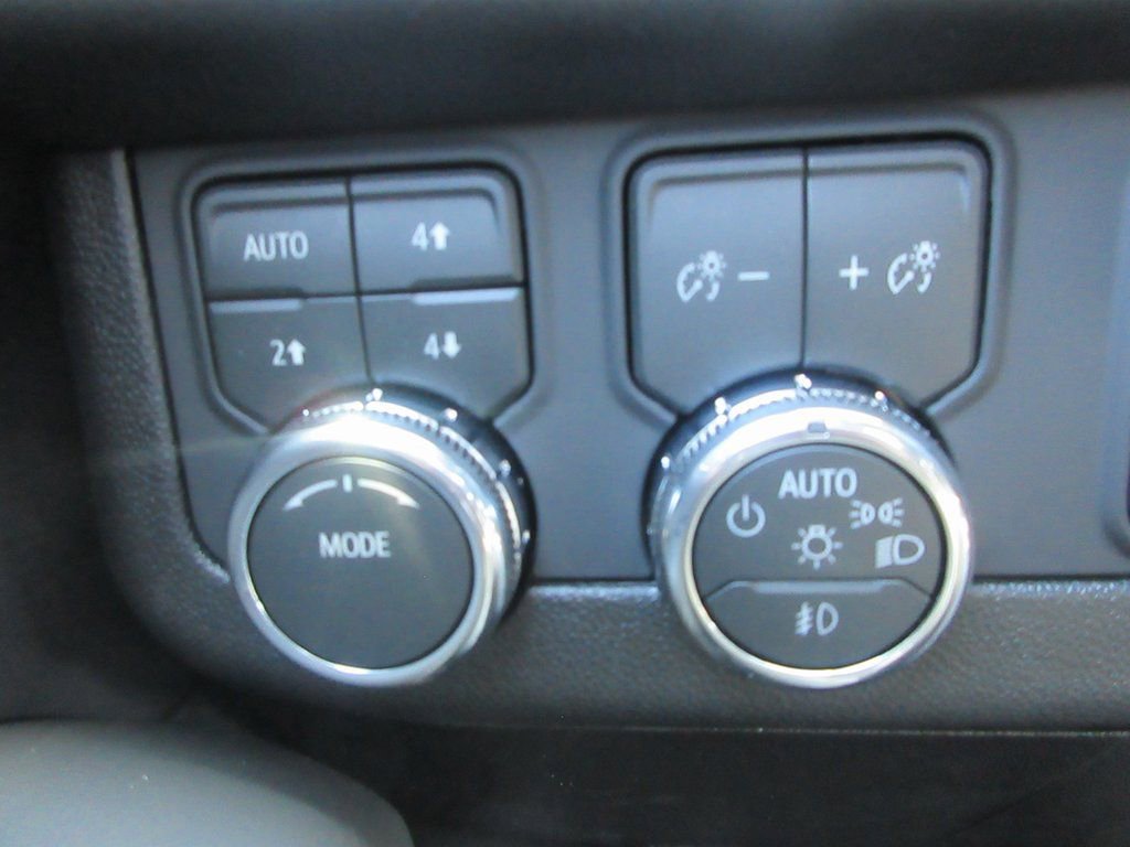 New 2026 GMC Yukon XL Elevation w/ Elevation Premium Package image 17