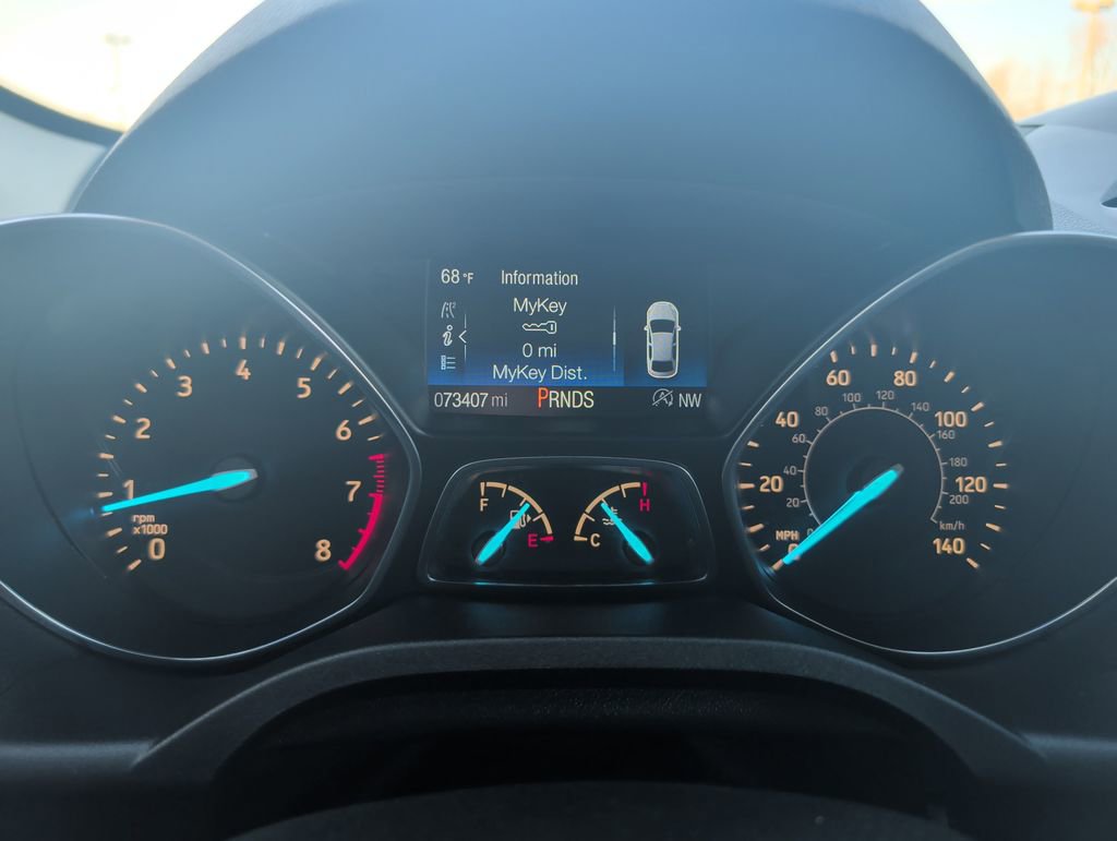 Used 2019 Ford Escape SEL image 12