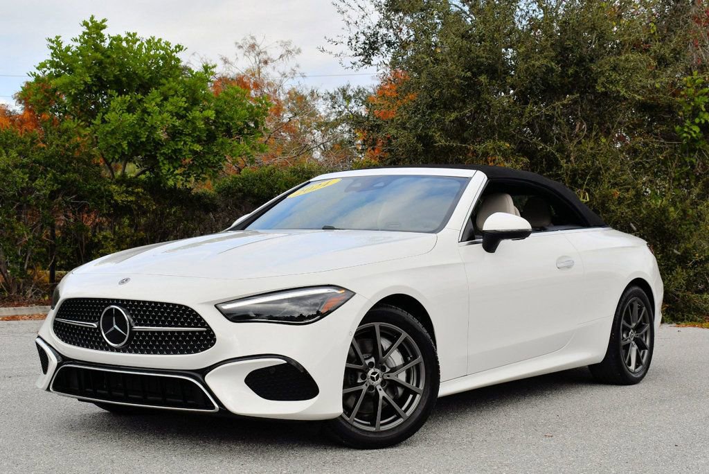 Used 2024 Mercedes-Benz CLE 300 4MATIC Cabriolet w/ Driver Assistance Package image 29
