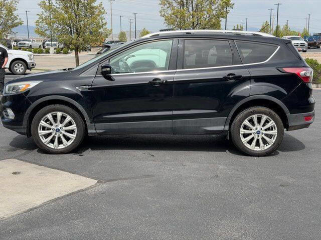 Used 2018 Ford Escape Titanium w/ Ford Safe & Smart Package AWD/4WD image 6