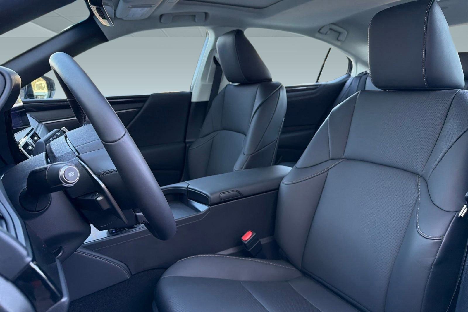 Used 2025 Lexus ES 350 image 24