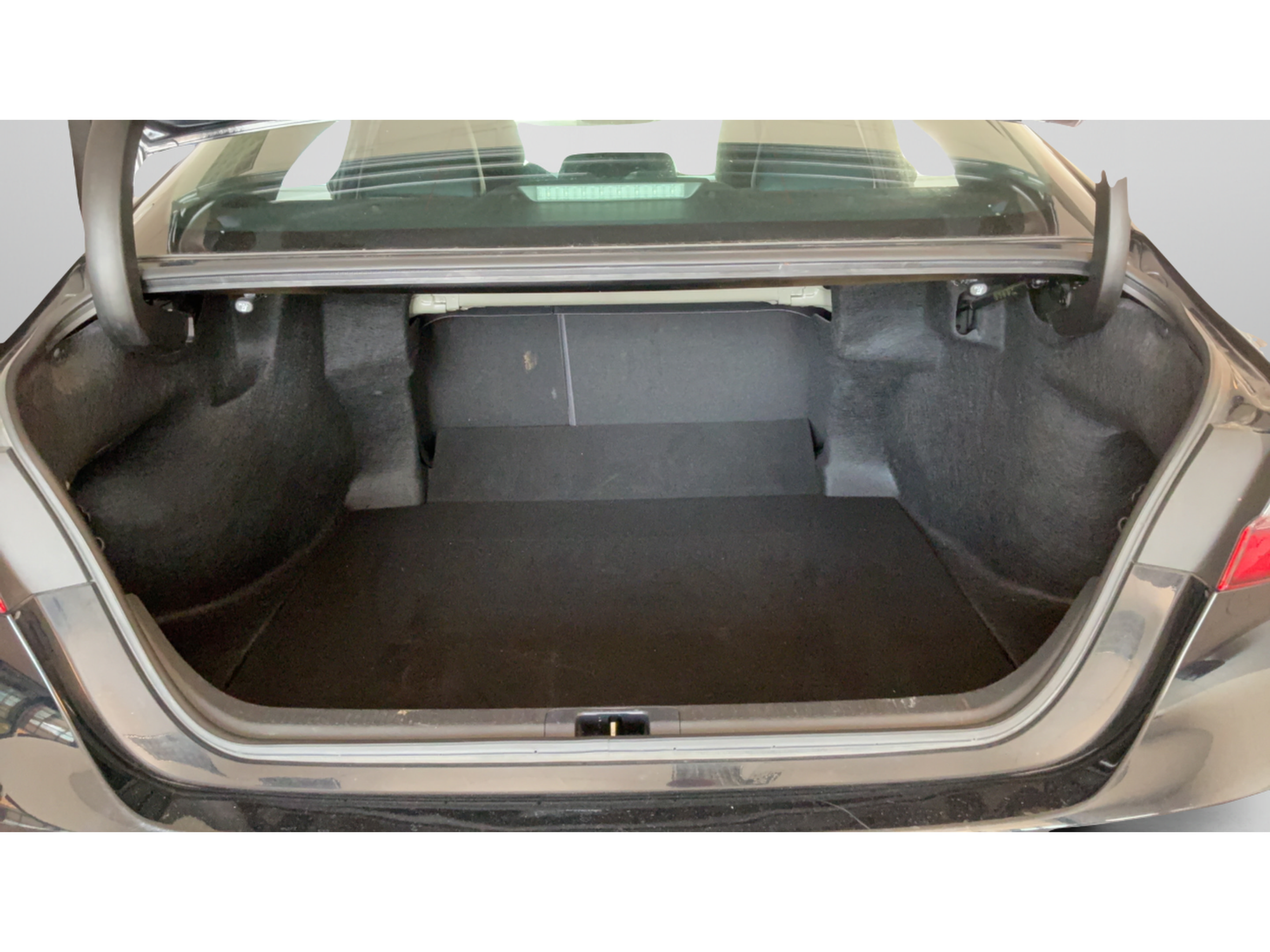 Used 2024 Toyota Camry XSE FWD image 26