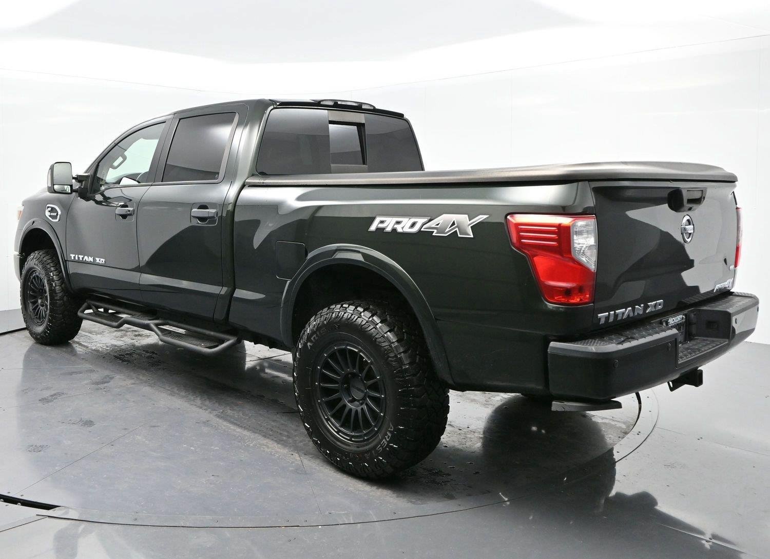 Used 2019 Nissan Titan PRO-4X w/ Pro-4x Convenience Package AWD/4WD image 5