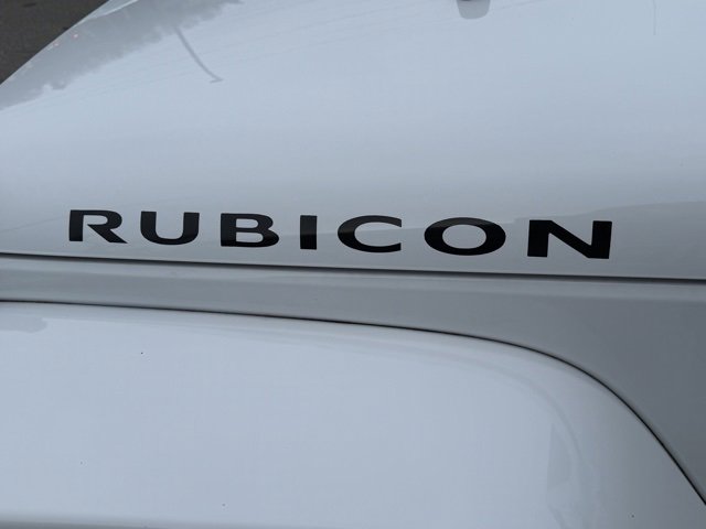 Used 2018 Jeep Wrangler Unlimited Rubicon w/ Connectivity Group image 11