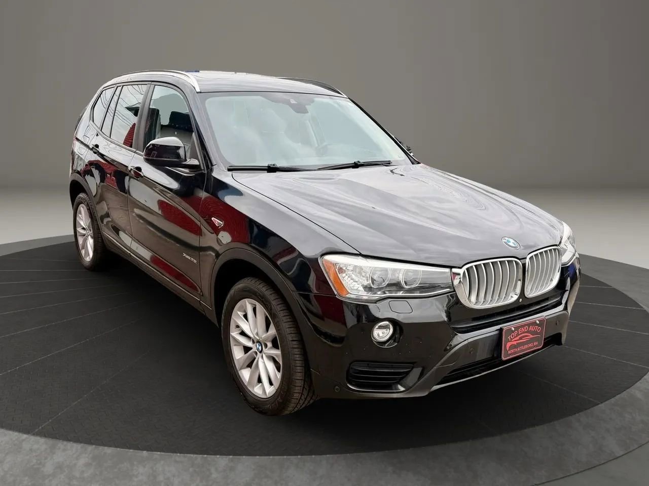 Used 2016 BMW X3 xDrive28i w/ Premium Package AWD/4WD image 3