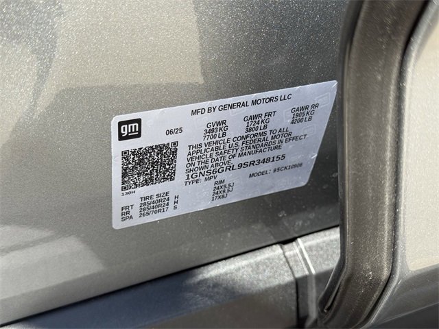 New 2025 Chevrolet Suburban High Country image 30