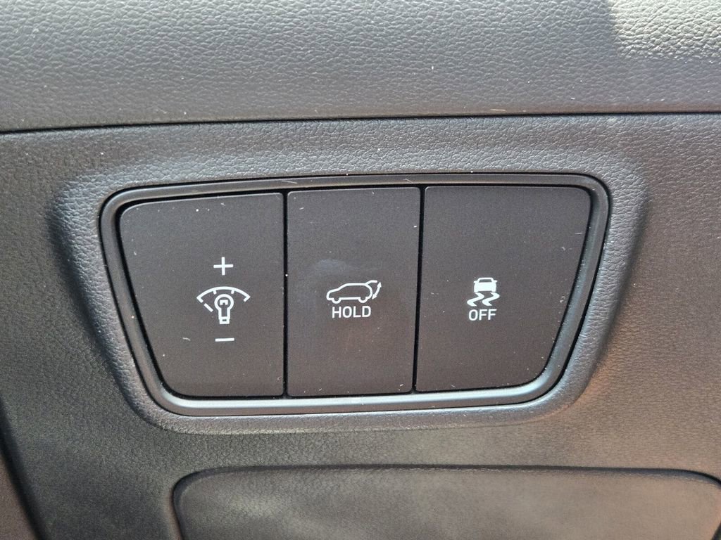 Certified 2024 Hyundai Tucson Limited FWD image 29
