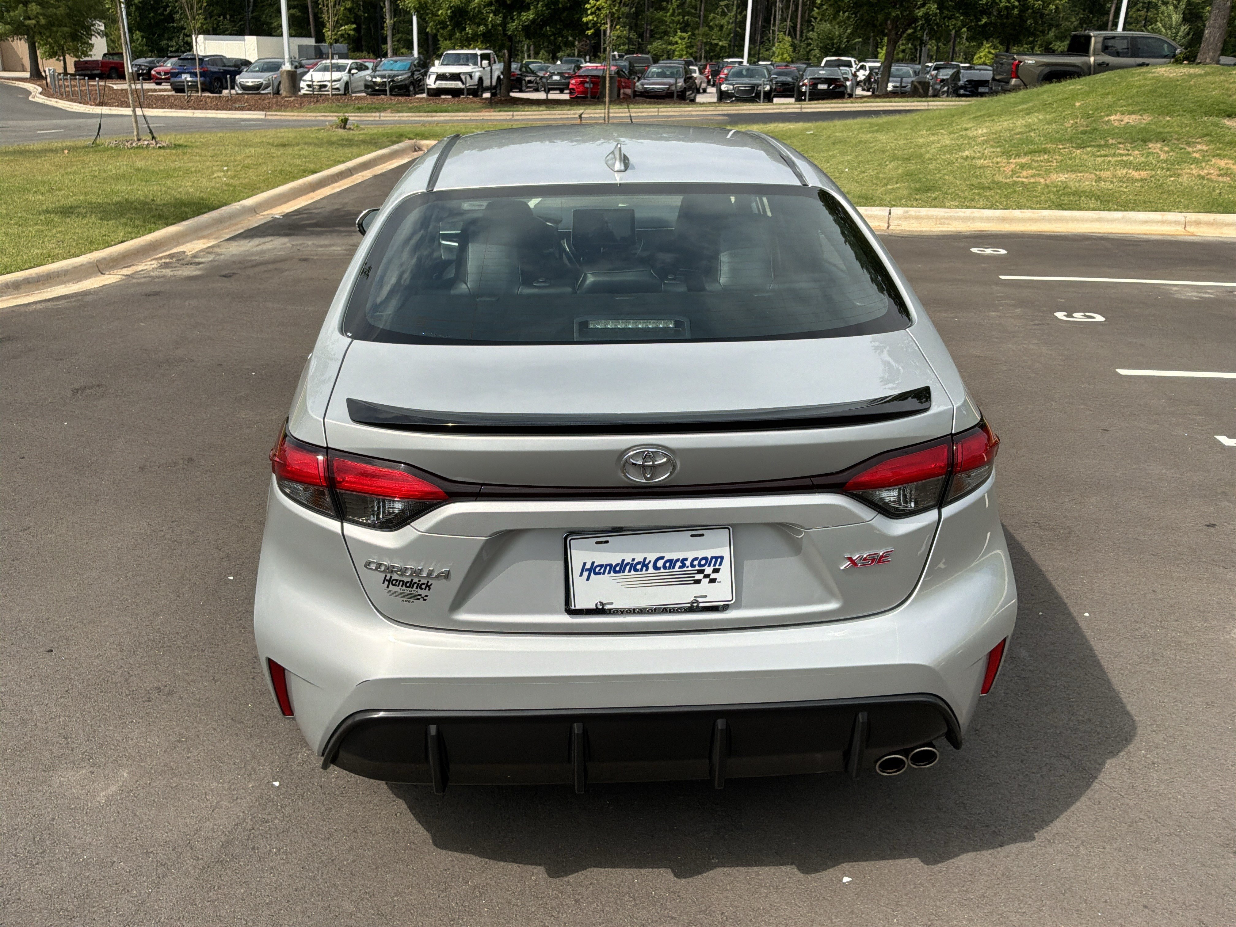 Used 2023 Toyota Corolla XSE FWD image 9