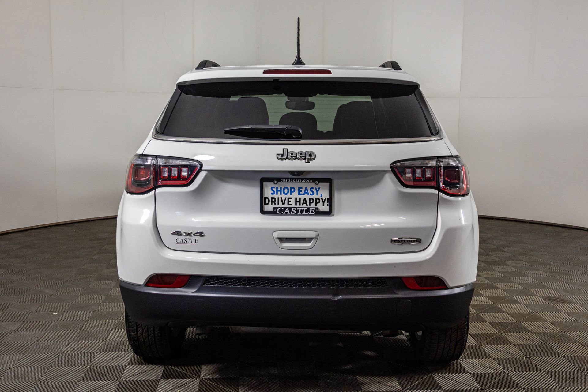 Used 2023 Jeep Compass Latitude image 14