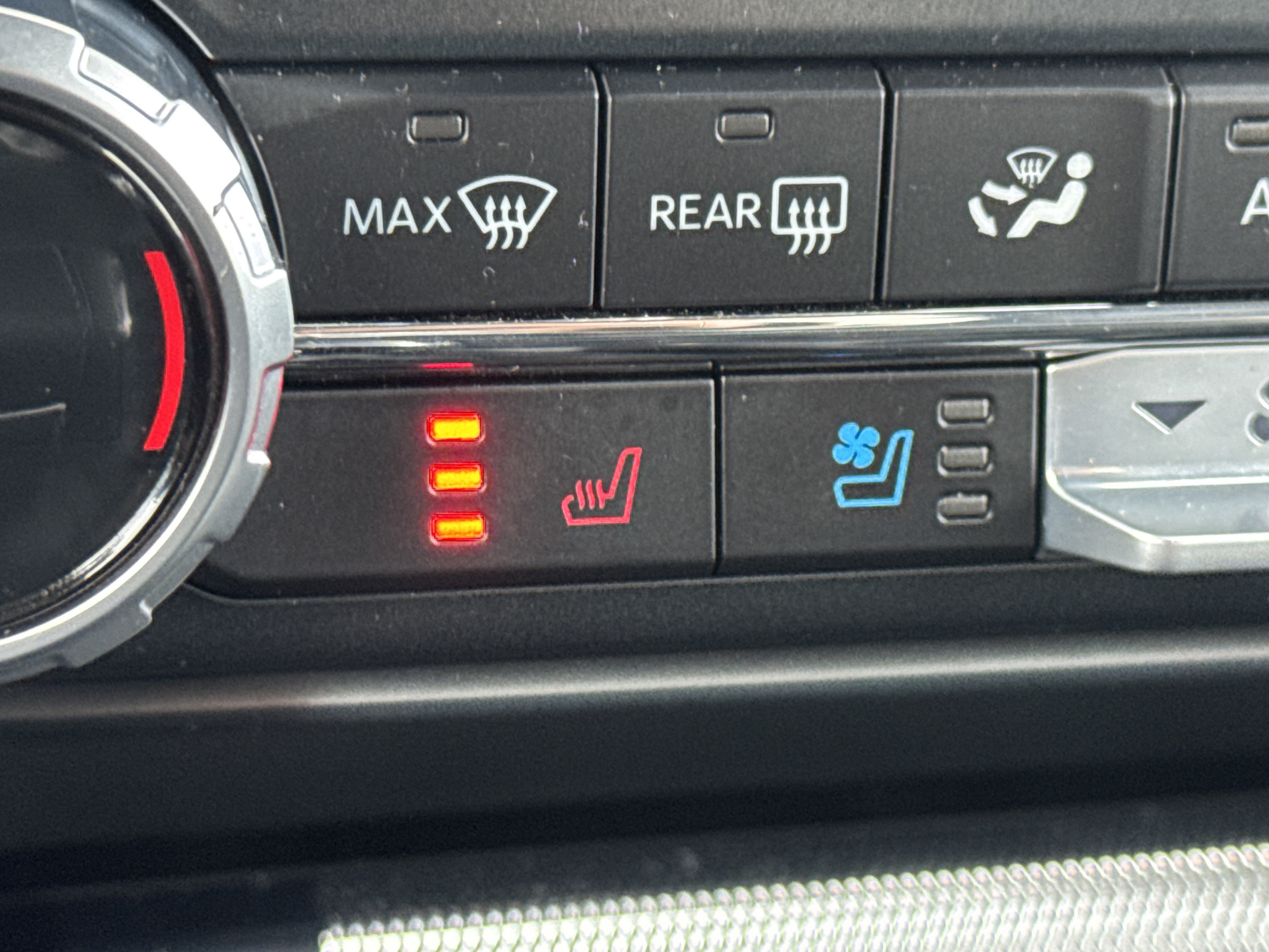 Used 2023 Ford F150 Lariat w/ Equipment Group 502A High image 24