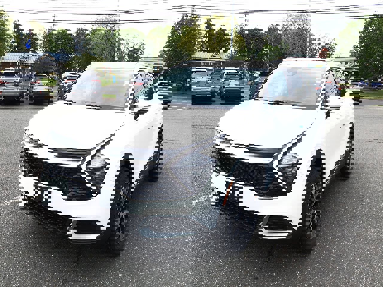 Certified 2023 Kia Sportage EX image 4