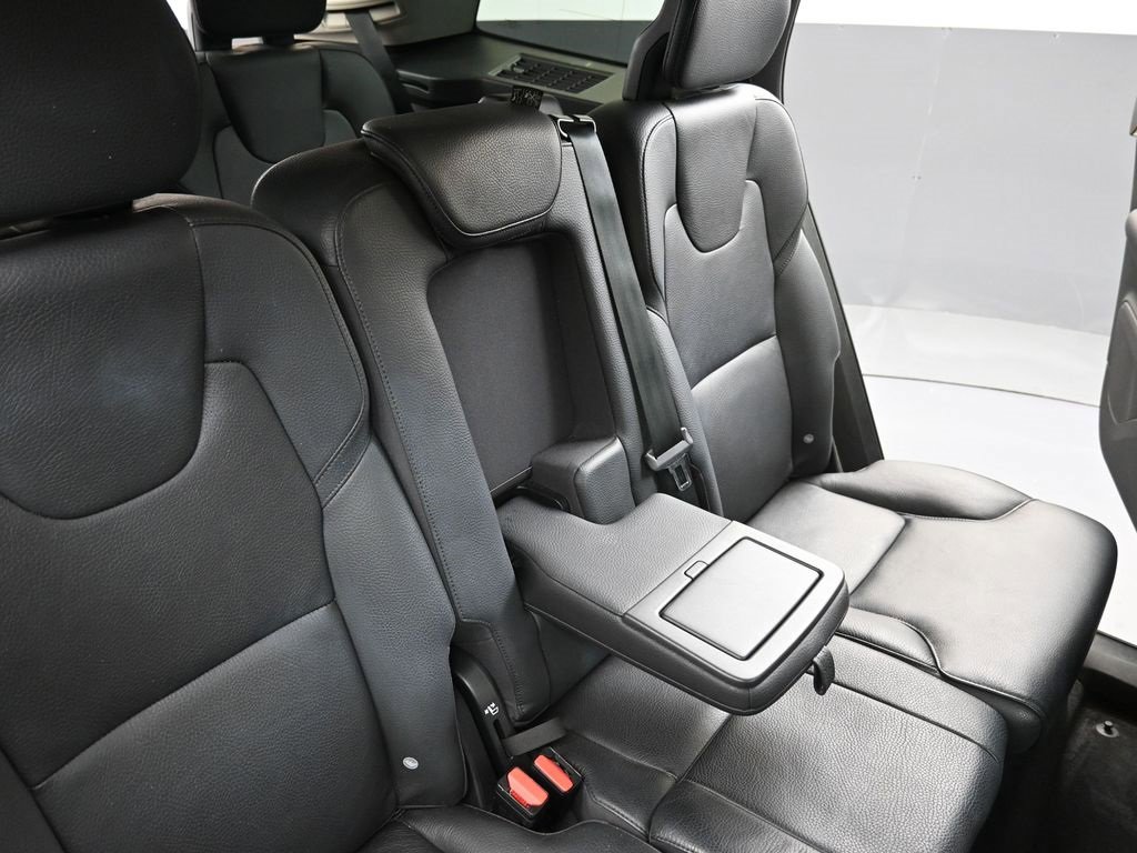Certified 2023 Volvo XC90 B6 Plus w/ Protection Package Premier image 16