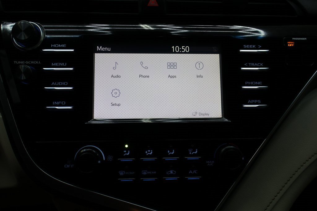 Used 2018 Toyota Camry LE image 20